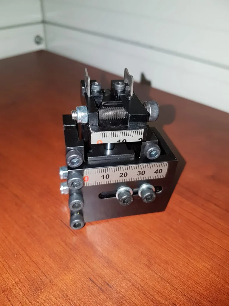 Oprzyrządowanie do cięcia tworzywa sztucznego